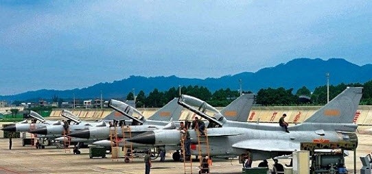 金頭盔(空戰(zhàn)手游) v1.0 安卓版 1