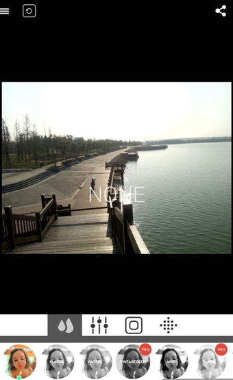 BlackCam(黑白相機) v1.25 安卓版 0