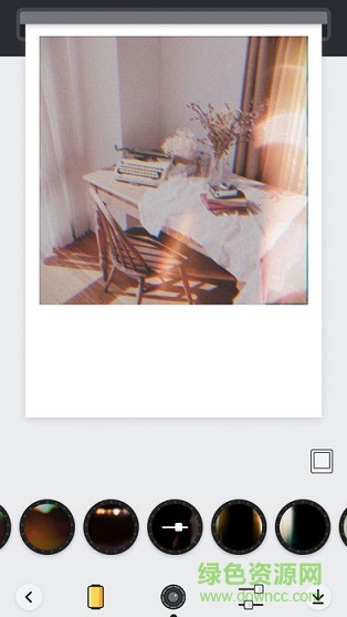 Poly Cam蒸汽波相機(jī)手機(jī)客戶端 v2.3.0 安卓版 2