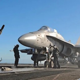 模擬飛機(jī)翱翔模擬器