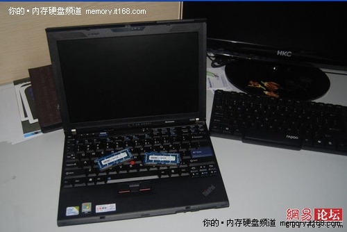 手把手教你給筆記本換內存