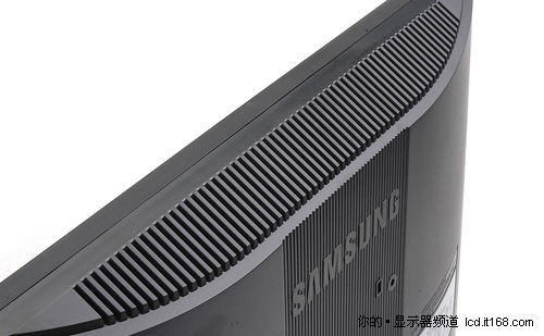 誤區(qū)三：液晶顯示器發(fā)熱小