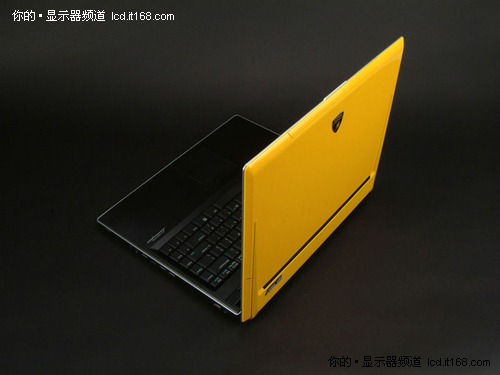 誤區(qū)七：經(jīng)常開合筆記本液晶屏幕上蓋