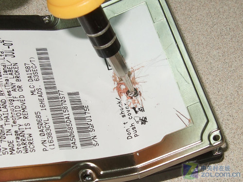 ZOL刨根問底 告訴菜鳥硬盤內(nèi)部秘密