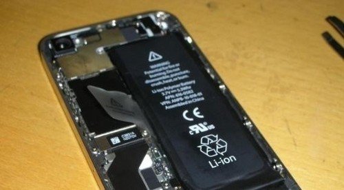 自己動(dòng)手為iPhone 4s換電池的圖解教程_綠色資源網(wǎng)